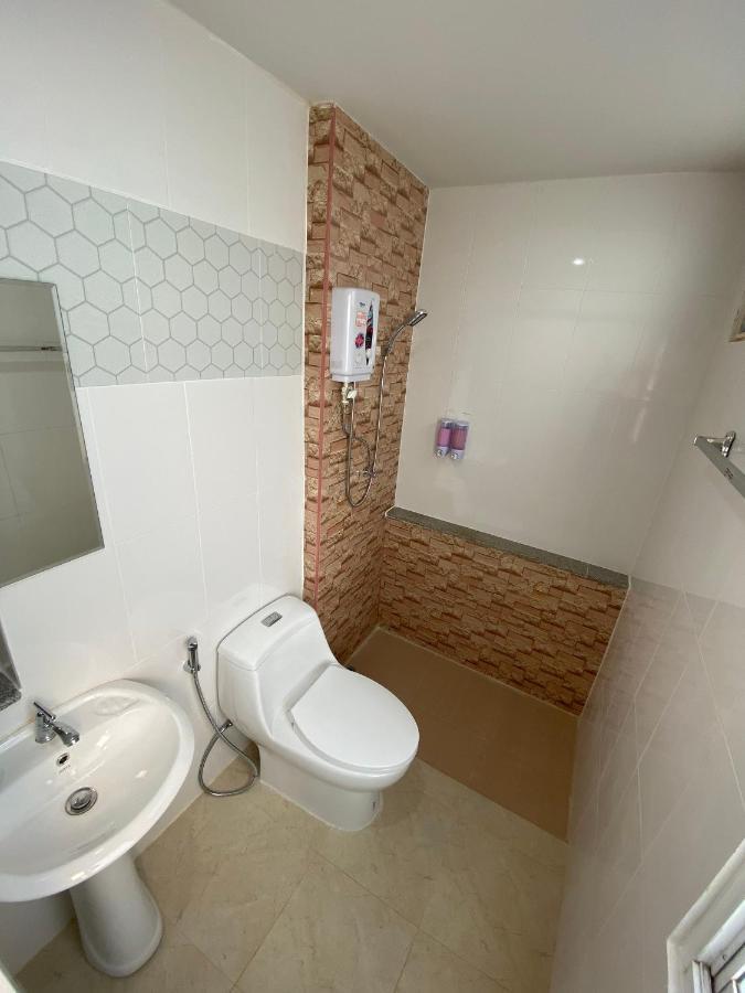 Aparthotel Racha Caftel - 7 House - รชาคาฟเทล Chiang Mai Esterno foto